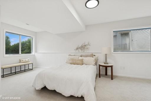 3rd bed in lower level