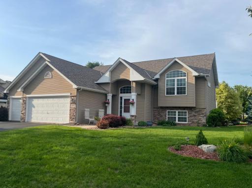 1093 Pinehurst Lane, Jordan, MN 55352
