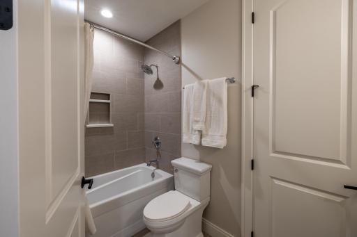 1500 Weatherhill Ridge Court SW, Rochester, MN 55902