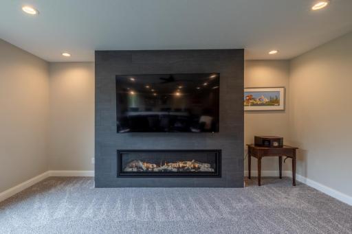 1500 Weatherhill Ridge Court SW, Rochester, MN 55902