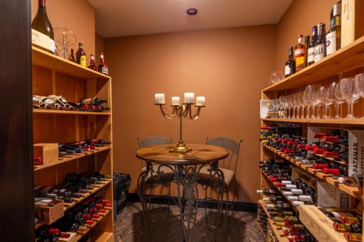 1500 Weatherhill Ridge Court SW, Rochester, MN 55902