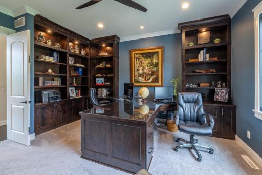 1500 Weatherhill Ridge Court SW, Rochester, MN 55902