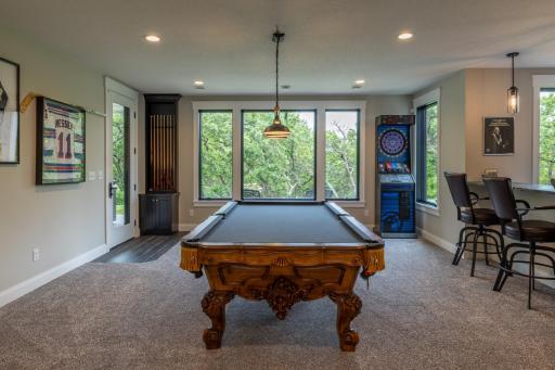 1500 Weatherhill Ridge Court SW, Rochester, MN 55902