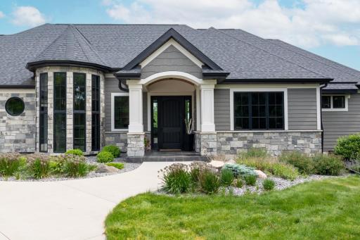 1500 Weatherhill Ridge Court SW, Rochester, MN 55902