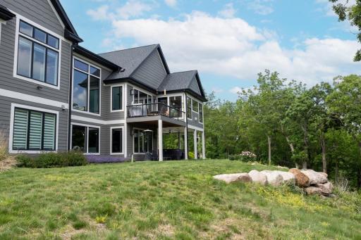 1500 Weatherhill Ridge Court SW, Rochester, MN 55902