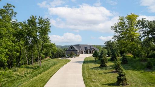 1500 Weatherhill Ridge Court SW, Rochester, MN 55902