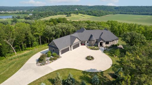 1500 Weatherhill Ridge Court SW, Rochester, MN 55902