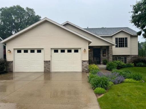 302 Peifer Drive, Litchfield, MN 55355