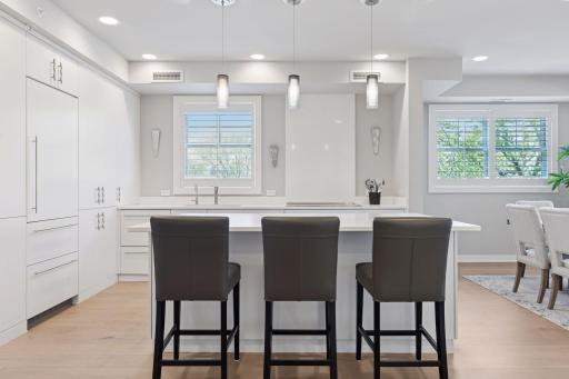 415 Indian Mound Street, 302, Wayzata, MN 55391