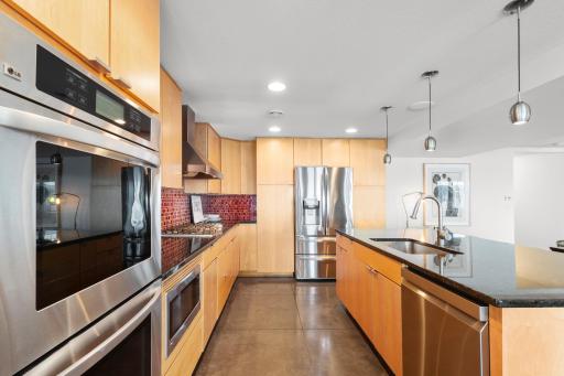3880 Green Heights Trail SW, Prior Lake, MN 55372