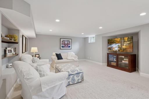 5520 Park Place, Minneapolis, MN 55424