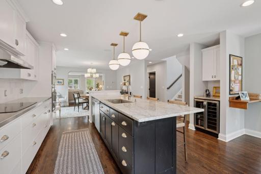5520 Park Place, Minneapolis, MN 55424