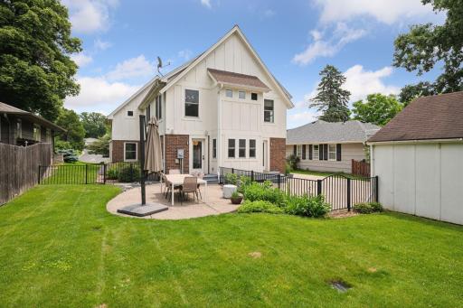 5520 Park Place, Minneapolis, MN 55424