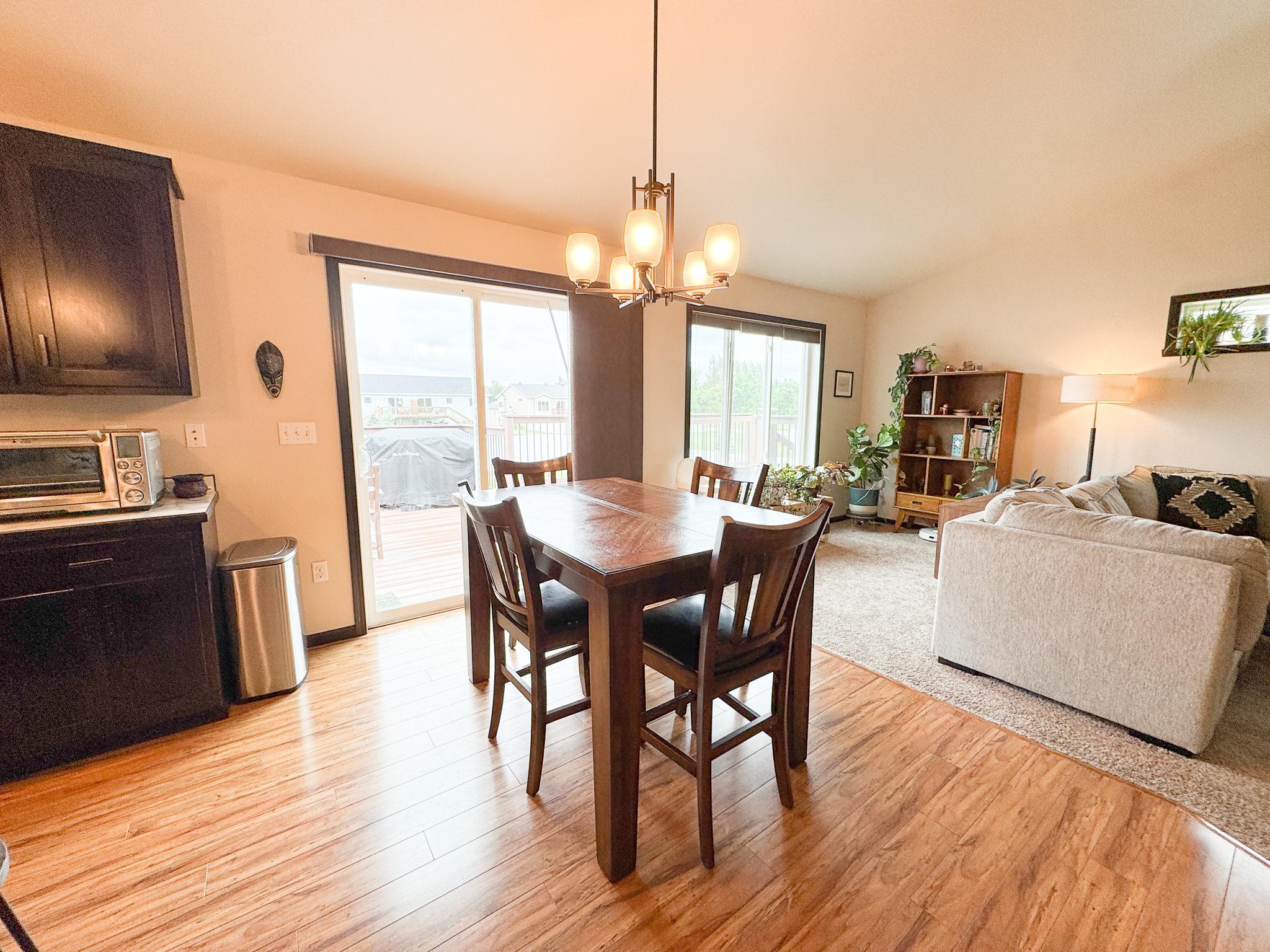 Dining Room.jpg