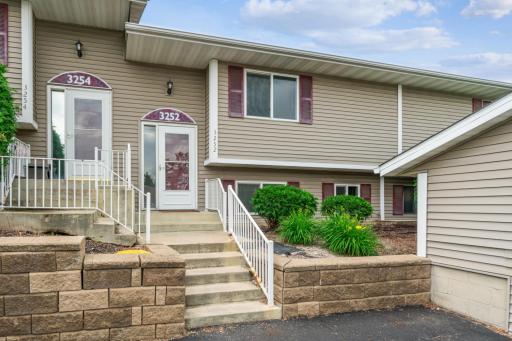 3252 Dodd Lane, Saint Paul, MN 55121