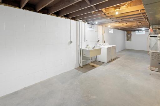 4650 Russell Avenue N, Minneapolis, MN 55412