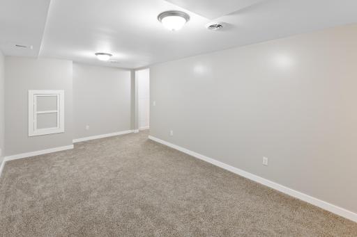4650 Russell Avenue N, Minneapolis, MN 55412