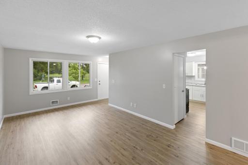 4650 Russell Avenue N, Minneapolis, MN 55412