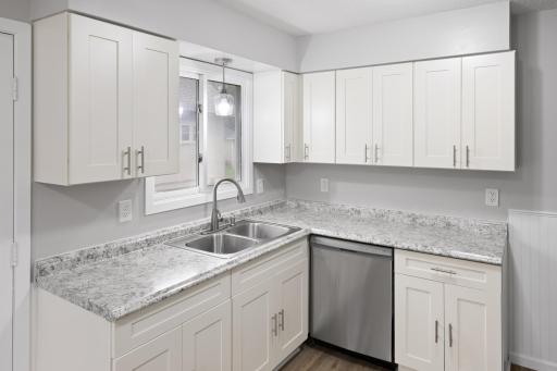 4650 Russell Avenue N, Minneapolis, MN 55412