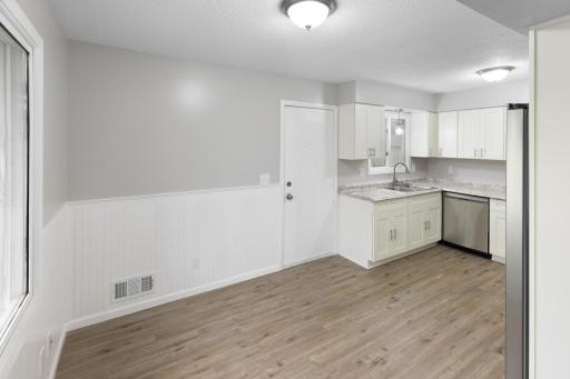 4650 Russell Avenue N, Minneapolis, MN 55412