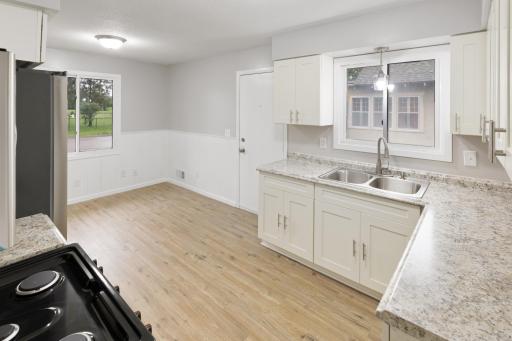 4650 Russell Avenue N, Minneapolis, MN 55412