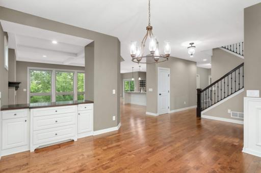4663 Bluebell Trail N, Medina, MN 55340