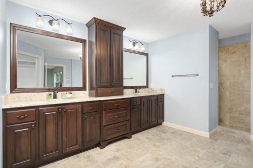 4663 Bluebell Trail N, Medina, MN 55340