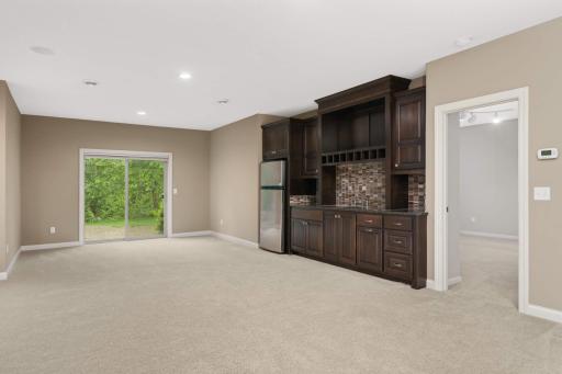 4663 Bluebell Trail N, Medina, MN 55340
