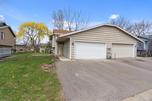 4421 Cinnamon Ridge Circle, Saint Paul, MN 55122