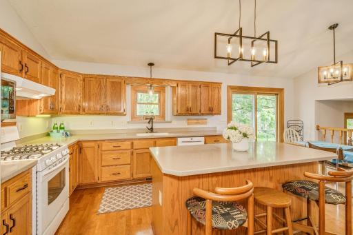 201 75th Avenue N, Brooklyn Park, MN 55444