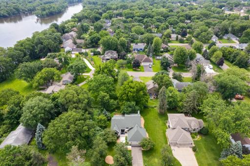 201 75th Avenue N, Brooklyn Park, MN 55444