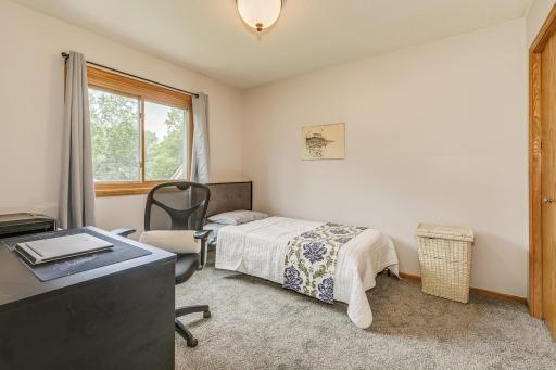 201 75th Avenue N, Brooklyn Park, MN 55444