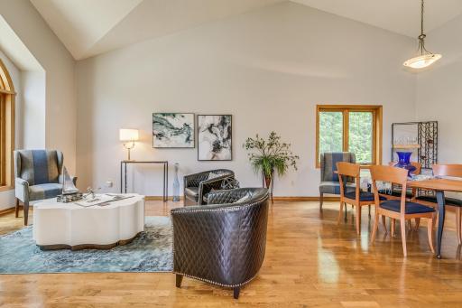 201 75th Avenue N, Brooklyn Park, MN 55444