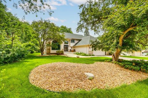 201 75th Avenue N, Brooklyn Park, MN 55444