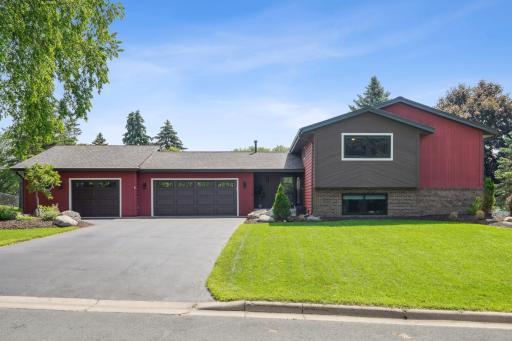6180 Bowman Avenue, Inver Grove Heights, MN 55076