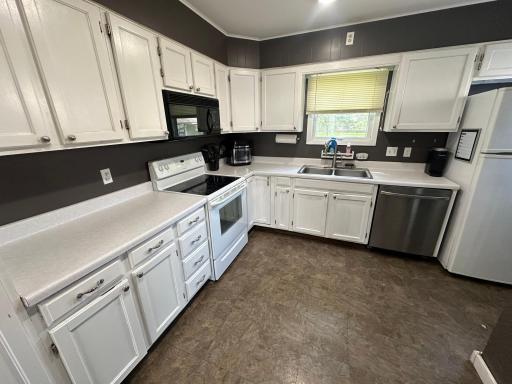 Photo for 313 Roberts Avenue NE, Warroad, MN 56763 - Listing #6739176 313 Roberts Avenue NE, Warroad, MN 56763