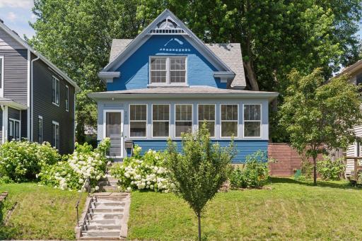 721 Smith Avenue S, Saint Paul, MN 55107