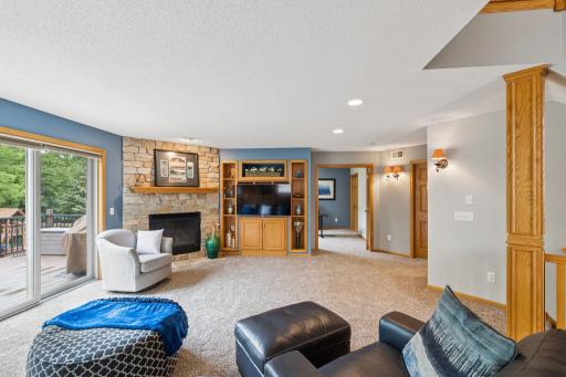 20_10353_Yates_Dr_N_Minneapolis_MN_55443_USA-Living_room-HT8A9890.jpg
