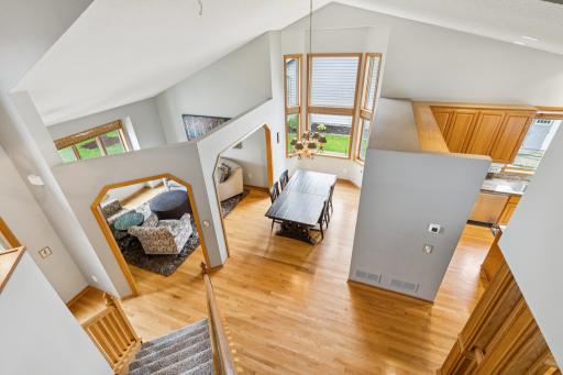 26_10353_Yates_Dr_N_Minneapolis_MN_55443_USA-Living_room-HT8A9975.jpg