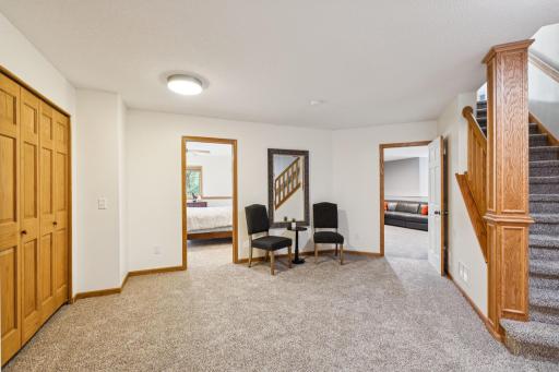 27_10353_Yates_Dr_N_Minneapolis_MN_55443_USA-Living_room-HT8A9980.jpg