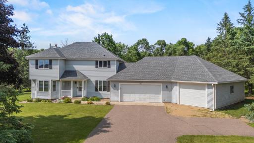 922 Ridge Pass, Hudson, WI 54016
