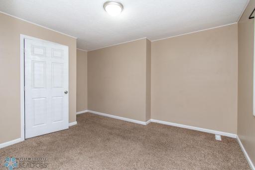 634 11th Street N, Moorhead, MN 56560