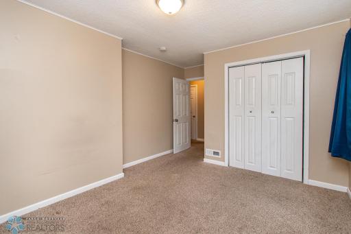 634 11th Street N, Moorhead, MN 56560