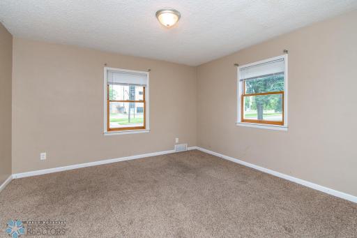 634 11th Street N, Moorhead, MN 56560
