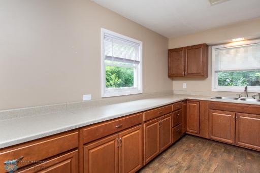 634 11th Street N, Moorhead, MN 56560
