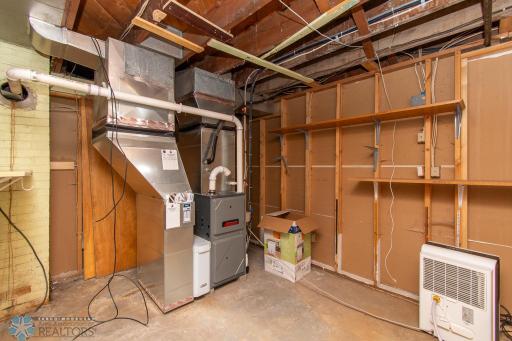 634 11th Street N, Moorhead, MN 56560