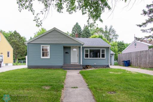634 11th Street N, Moorhead, MN 56560