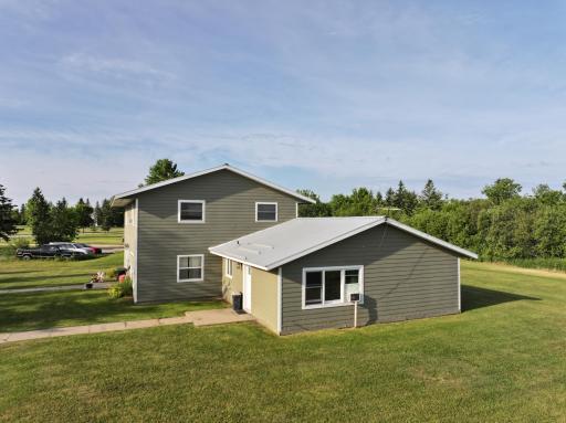 37597 Lakeview Drive, Warroad, MN 56763