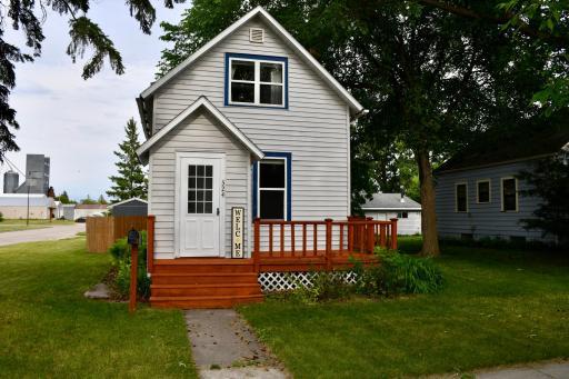 524 Horace Avenue N, Thief River Falls, MN 56701