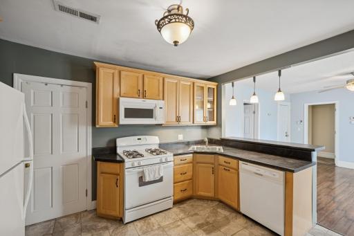 2224 4th Avenue N, Minneapolis, MN 55405